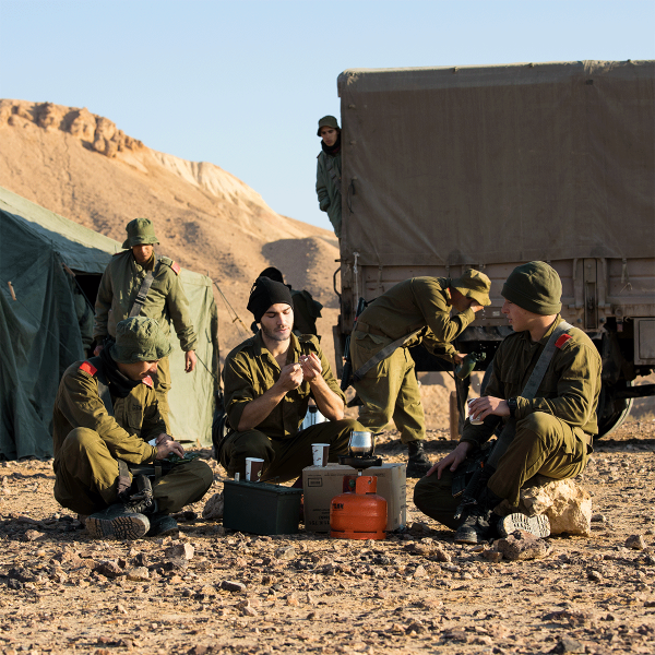 חולצות מודפסות לחיילים